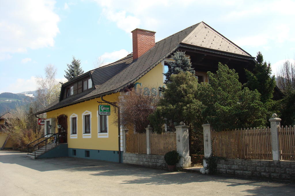 Landgasthof Friedl Hotel Sankt Lorenzen bei Knittelfeld Luaran gambar